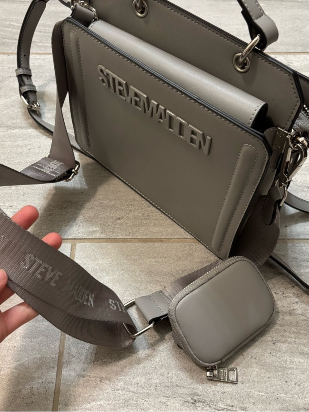 Steve Madden Evelyn Bag - Picture 8 of 14